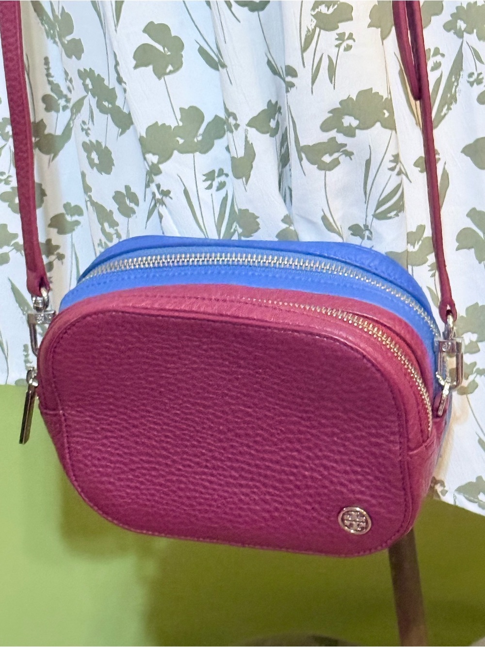 Tori Burch Robinson Pebbled Leather Colorback Crossbody Bag